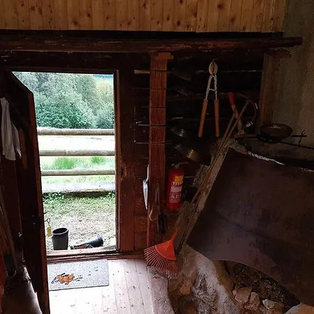 別荘 Almhuette Fuer Summer Und Wintersport